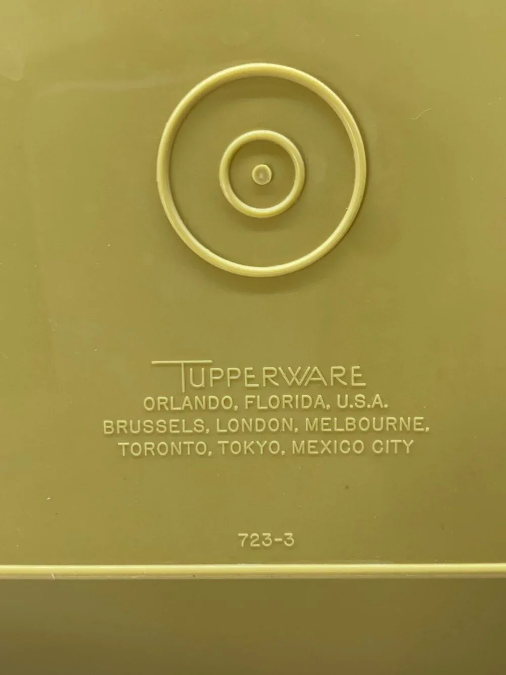 Tupperware Egg Tray Holder/Carrier 723-3
